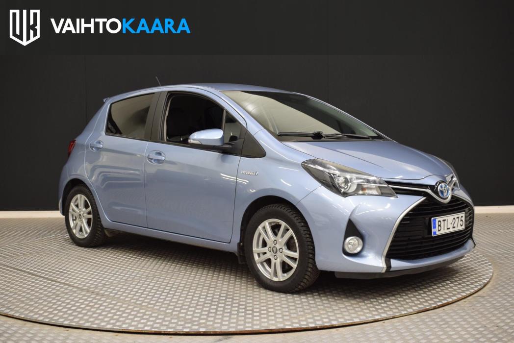 TOYOTA Yaris 2016
