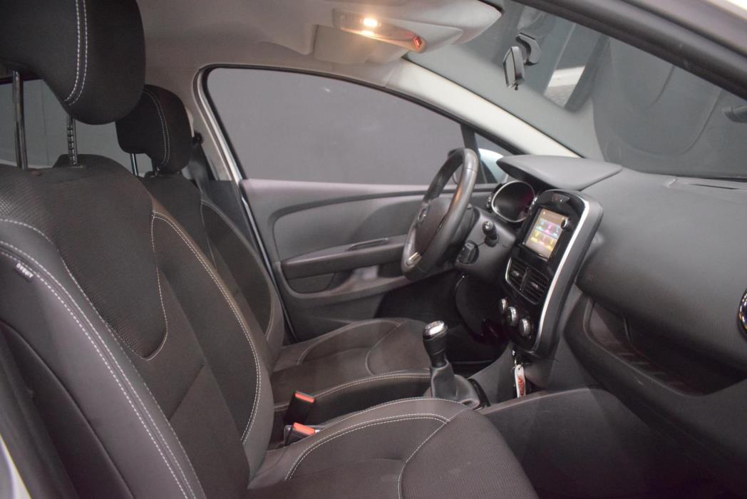 RENAULT Clio 2016