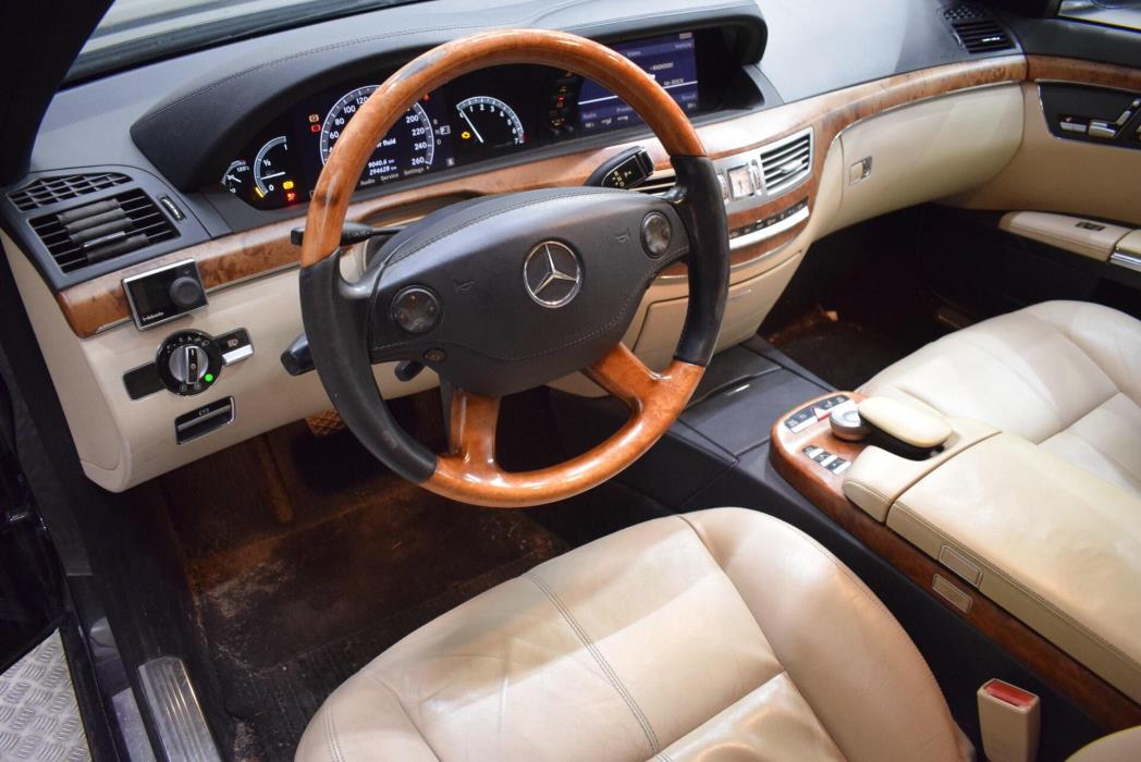 MERCEDES-BENZ S 2006