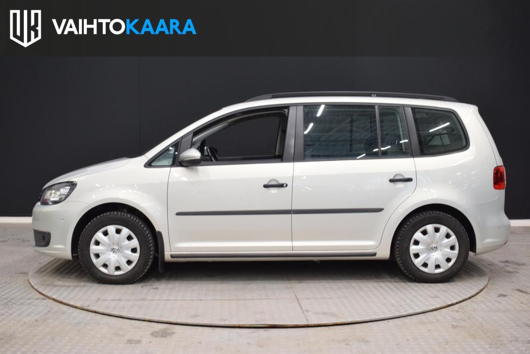 VOLKSWAGEN Touran 2013