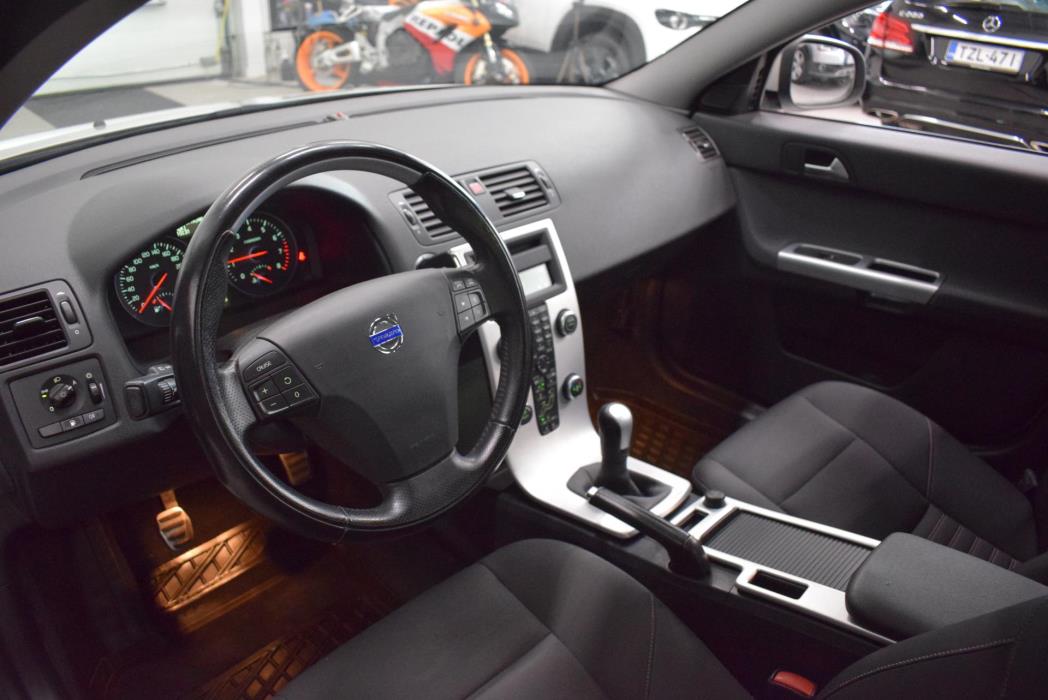 VOLVO S40 2012
