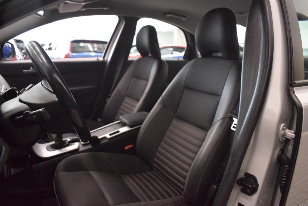 VOLVO S40 2012