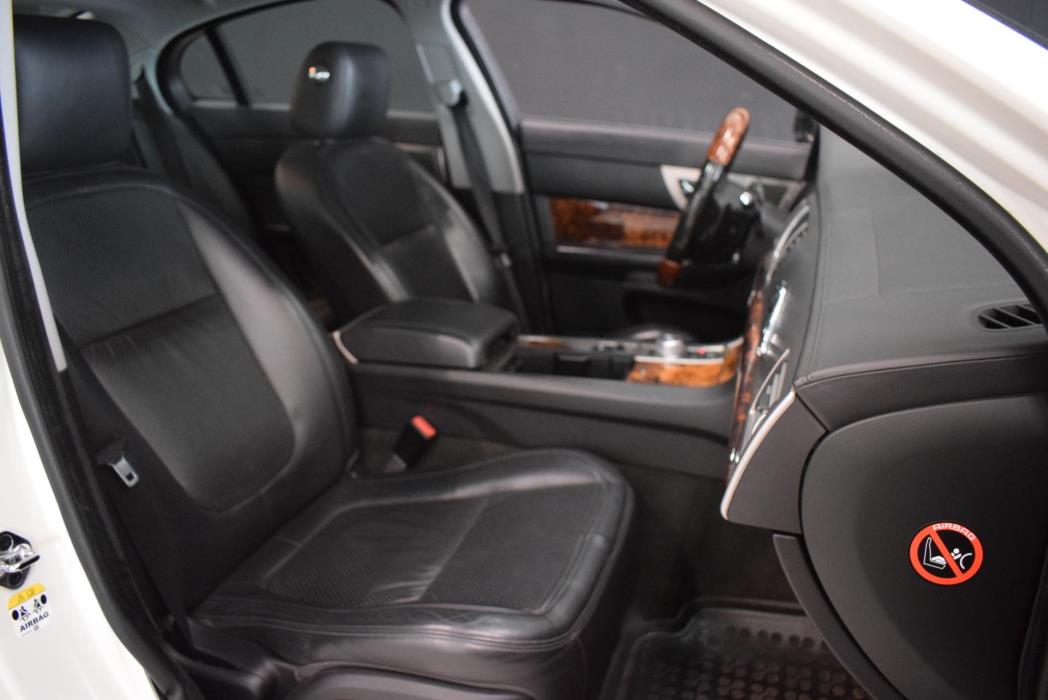 JAGUAR XF 2010