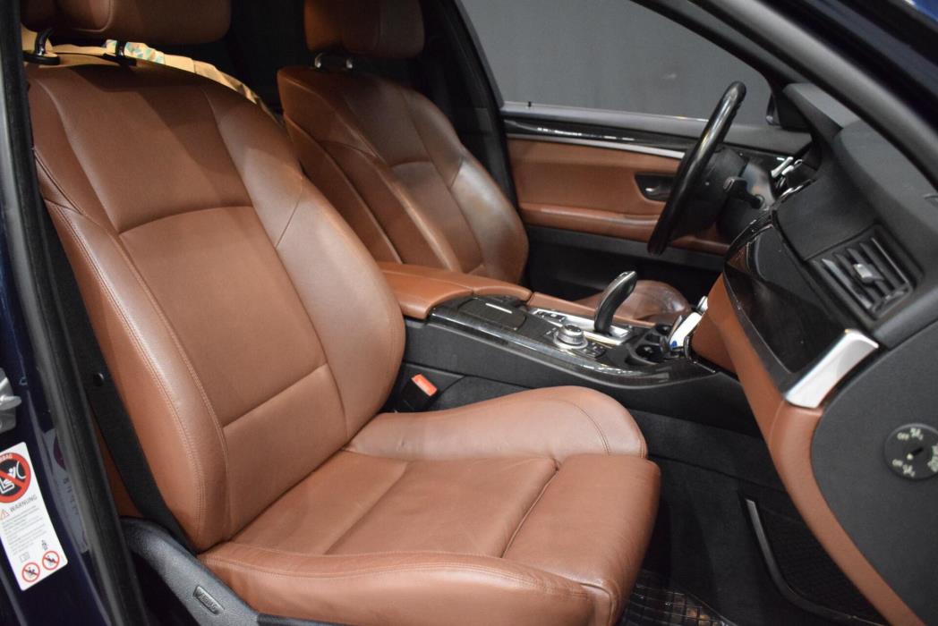 BMW 520 2011