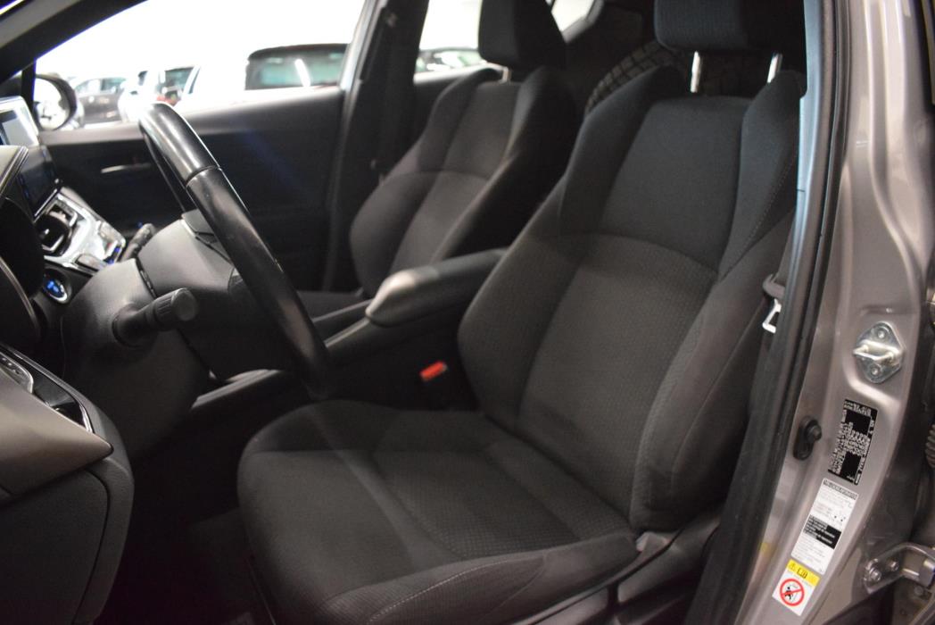 TOYOTA C-HR 2019