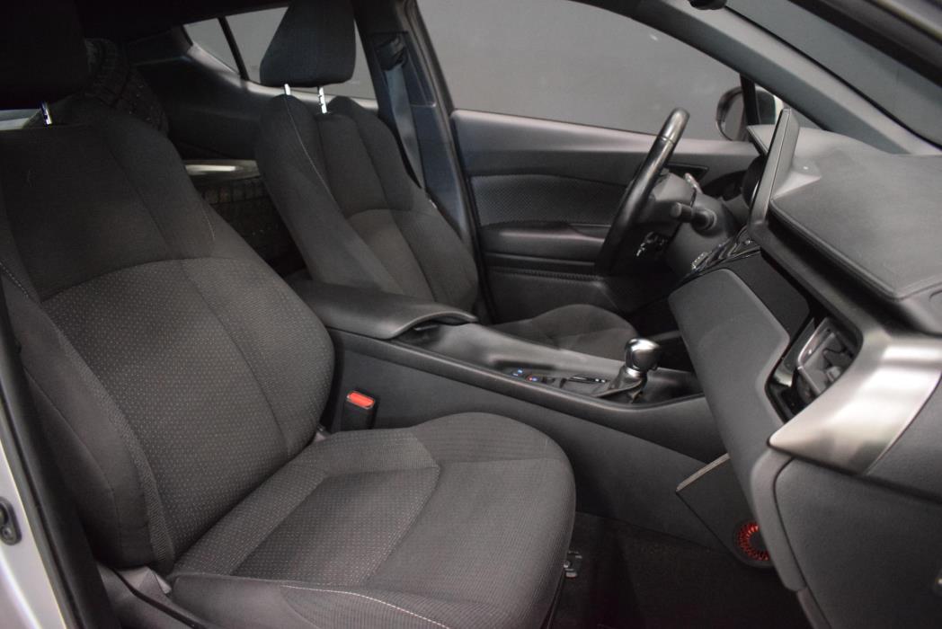 TOYOTA C-HR 2019