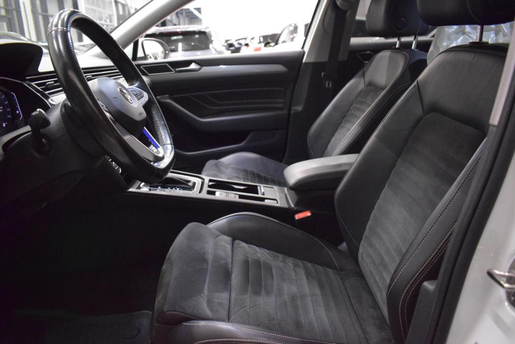 VOLKSWAGEN Passat 2020
