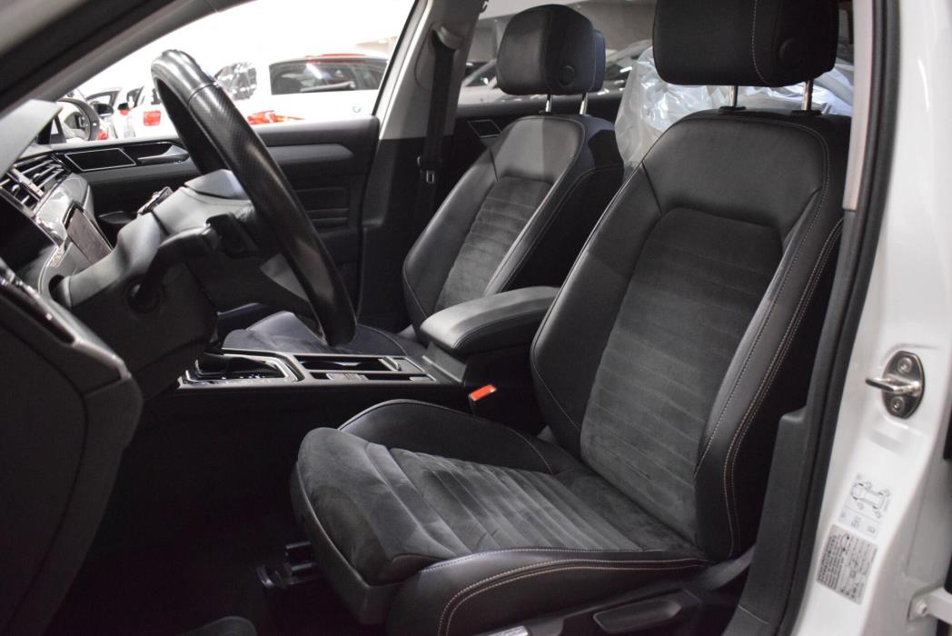 VOLKSWAGEN Passat 2020