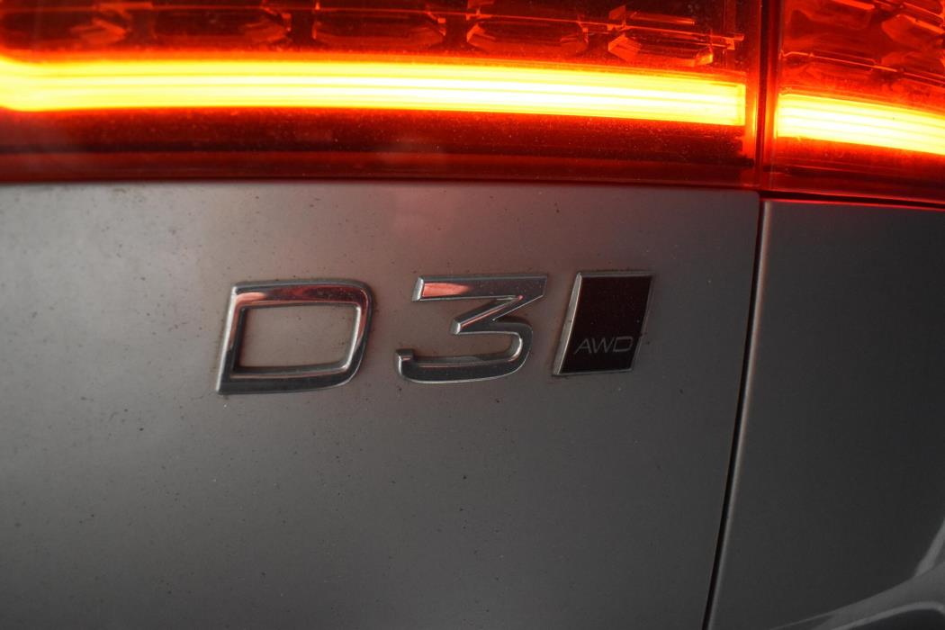 VOLVO V60 2020