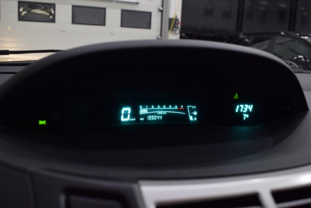 TOYOTA Yaris 2006