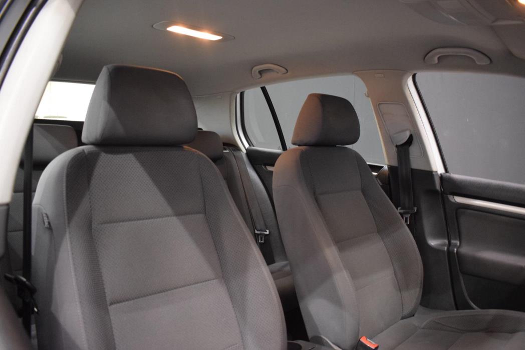 VOLKSWAGEN Golf 2008