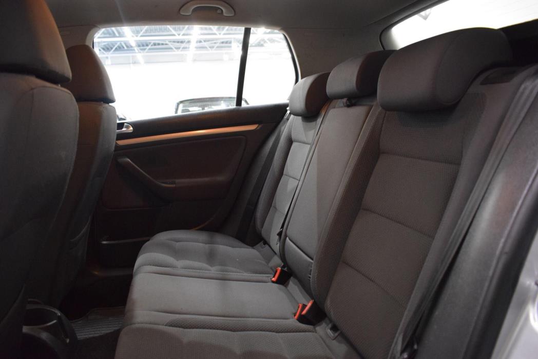 VOLKSWAGEN Golf 2008