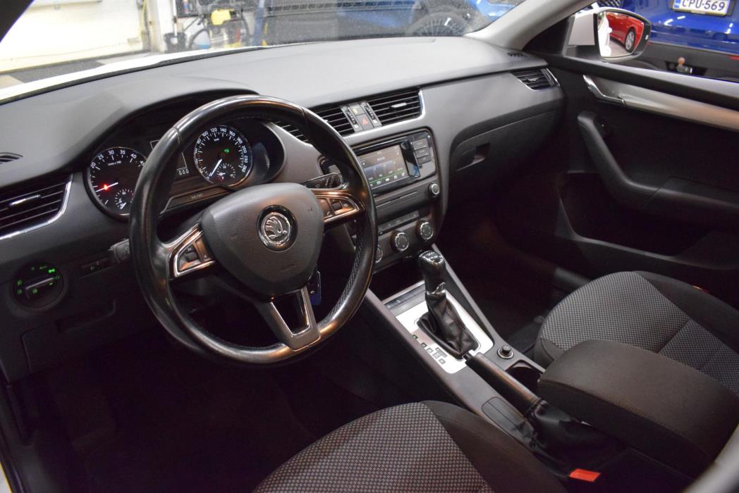 SKODA Octavia 2016