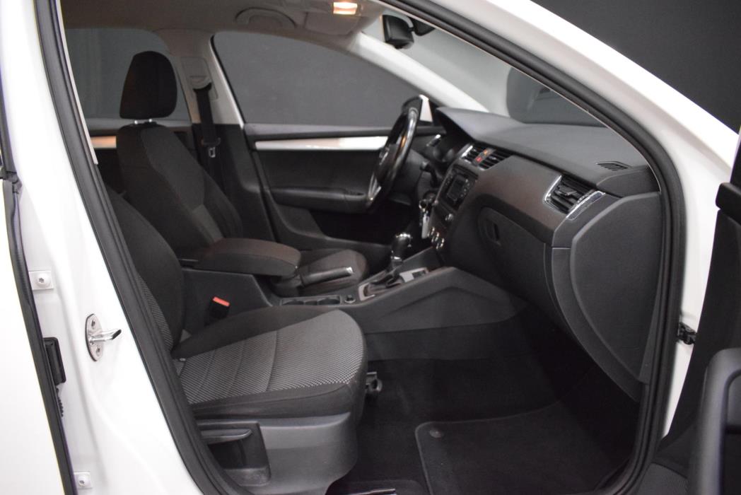 SKODA Octavia 2016
