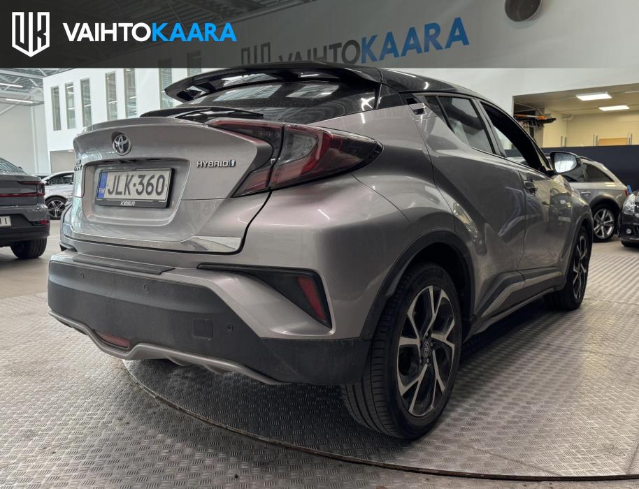 TOYOTA C-HR 2017