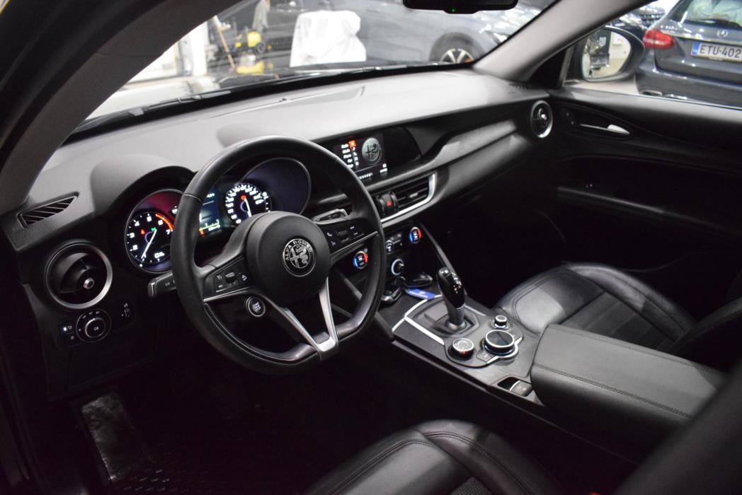 ALFA ROMEO Stelvio 2017