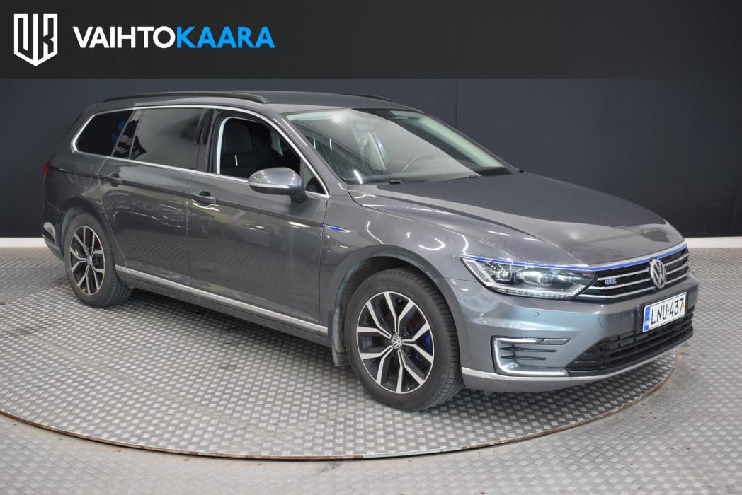 VOLKSWAGEN Passat 2017