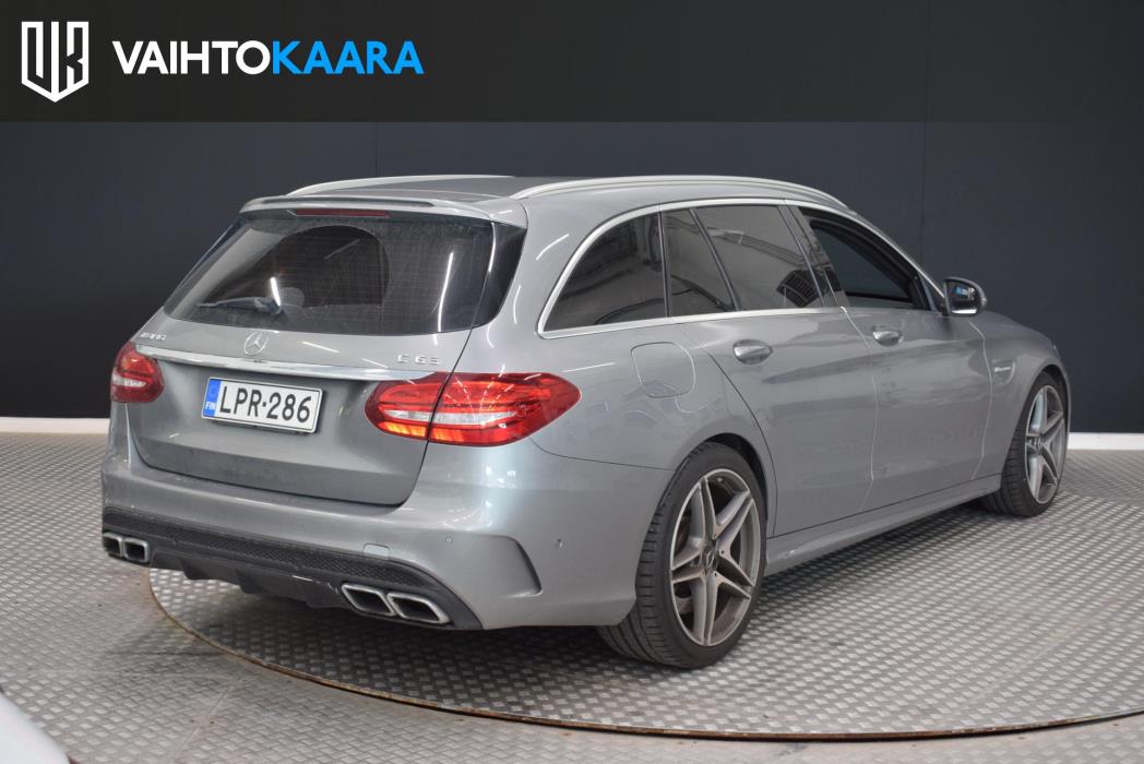 MERCEDES-BENZ C 63 AMG 2015