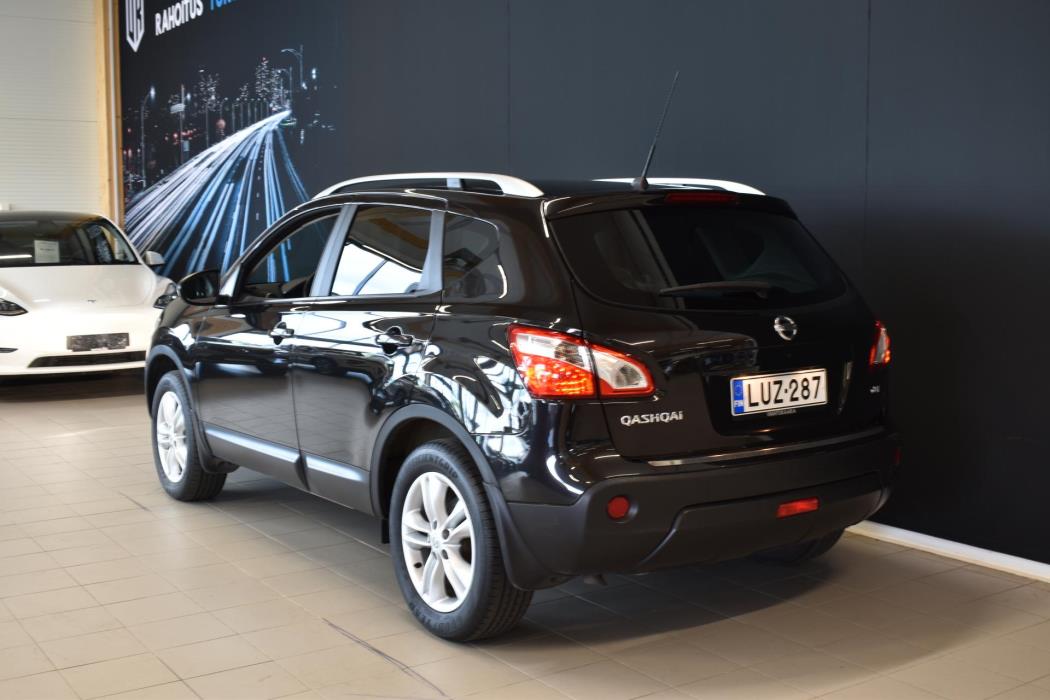NISSAN Qashqai 2013