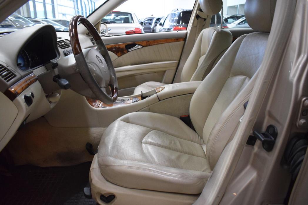 MERCEDES-BENZ E 2002