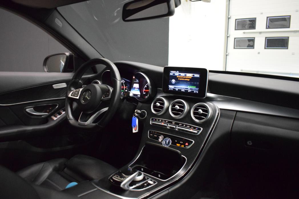 MERCEDES-BENZ C 2016