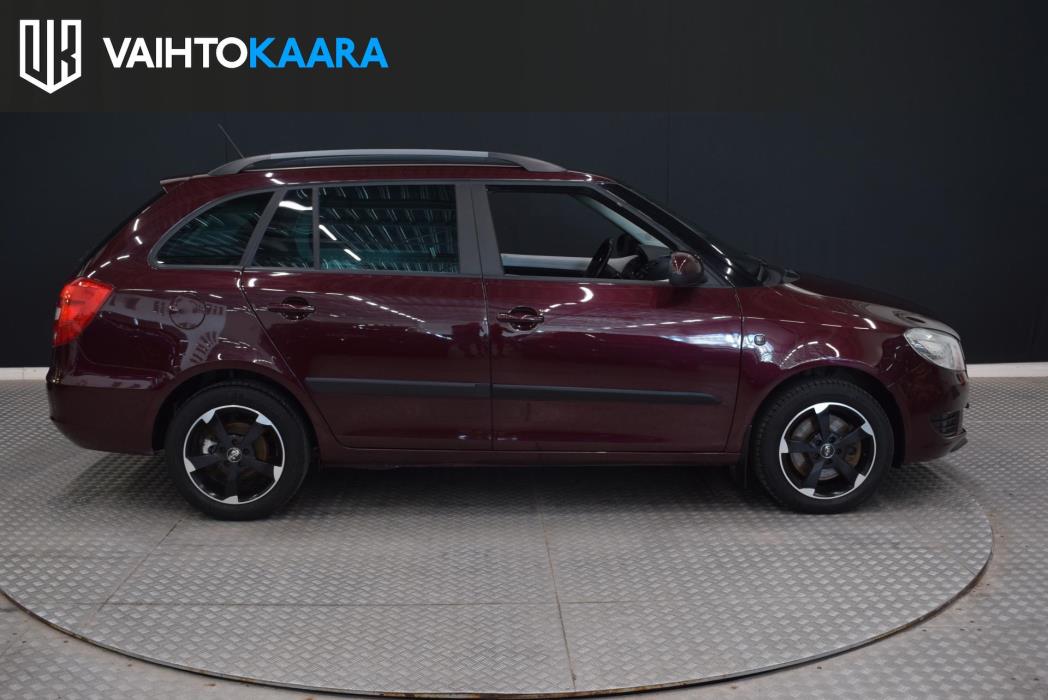 SKODA Fabia 2012