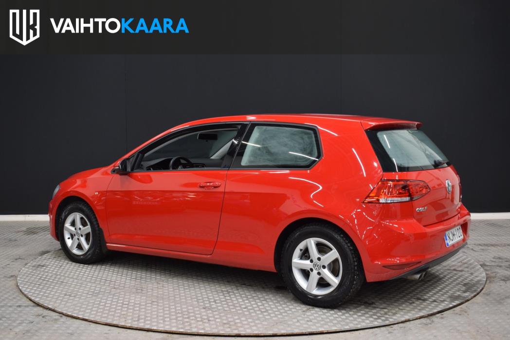 VOLKSWAGEN Golf 2014