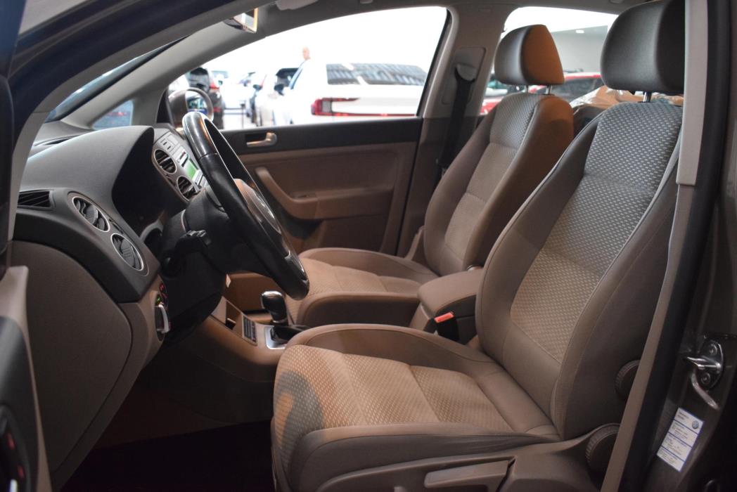 VOLKSWAGEN Golf Plus 2012