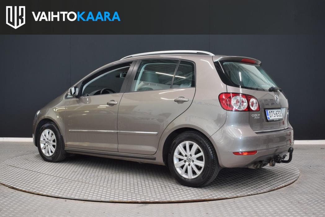 VOLKSWAGEN Golf Plus 2012