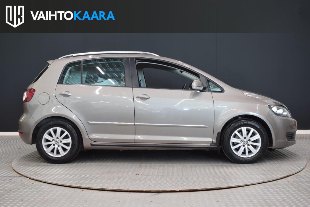 VOLKSWAGEN Golf Plus 2012