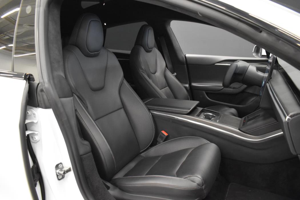 TESLA Model S 2023