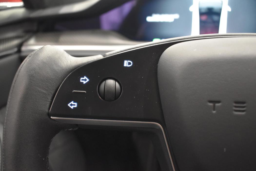 TESLA Model S 2023