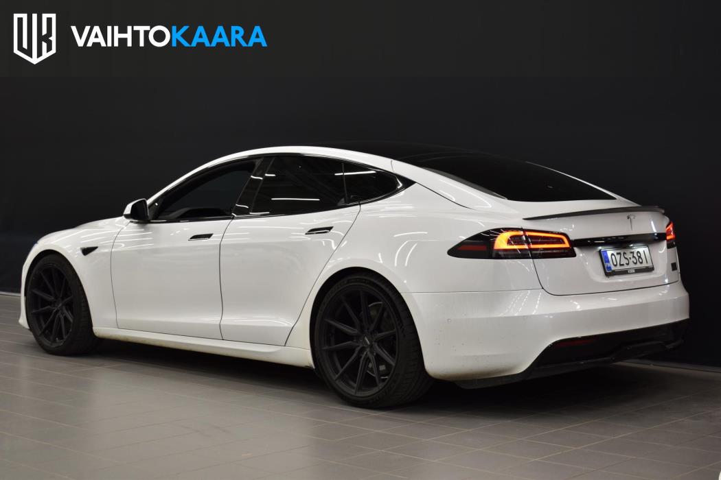 TESLA Model S 2023