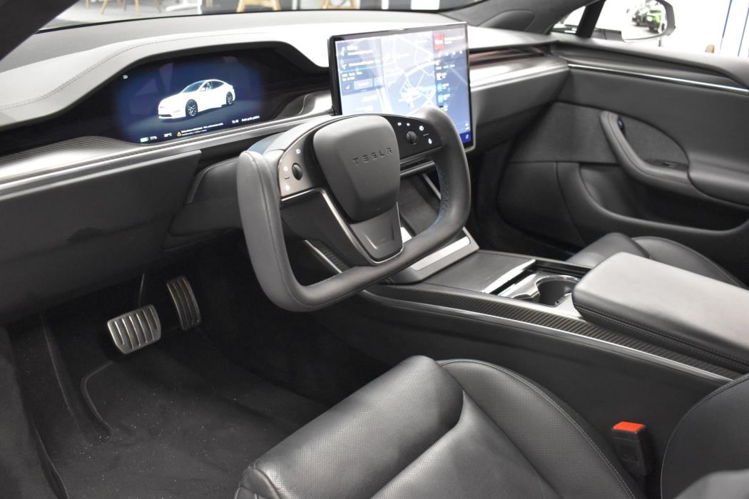 TESLA Model S 2023