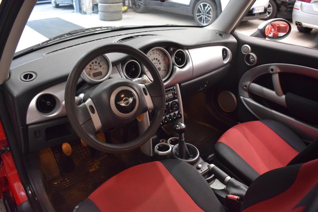 MINI Cooper 2005