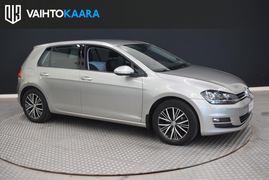 VOLKSWAGEN Golf 2016