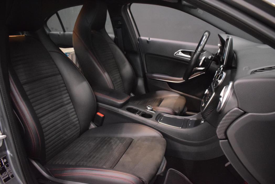 MERCEDES-BENZ A 2017