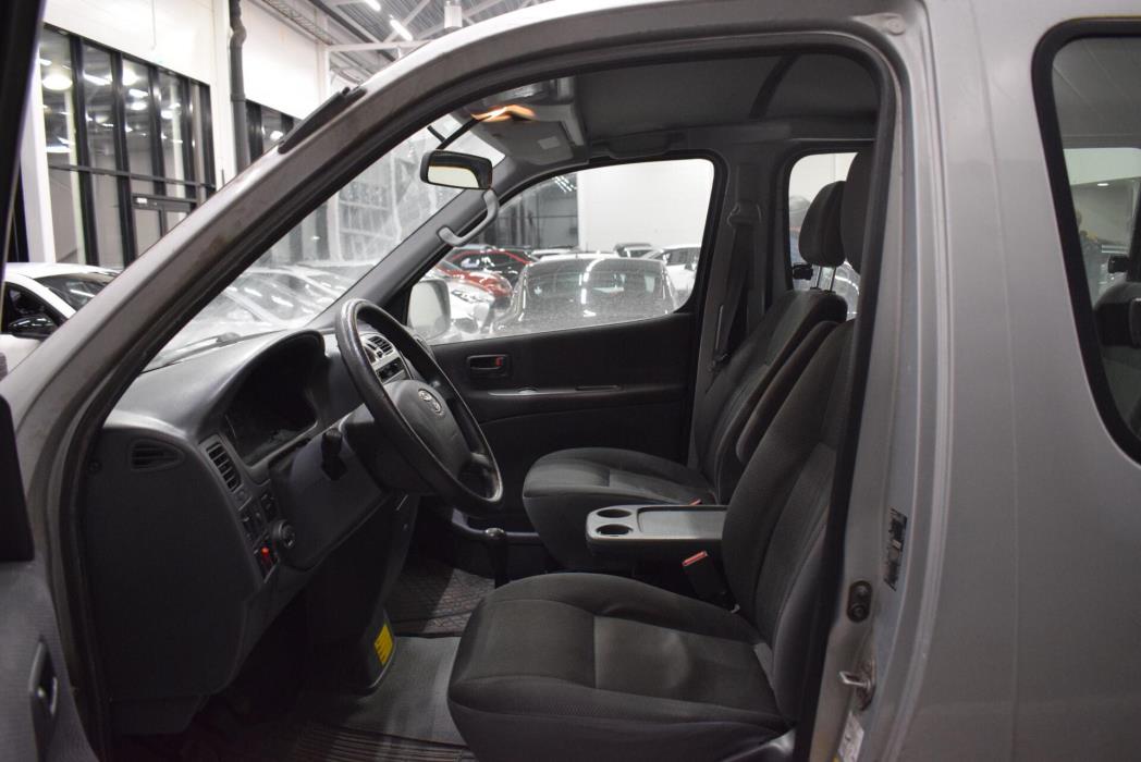 TOYOTA Hiace 2009
