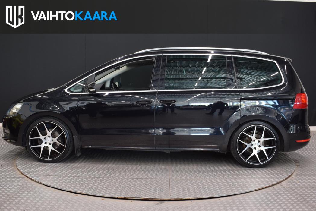 VOLKSWAGEN Sharan 2012