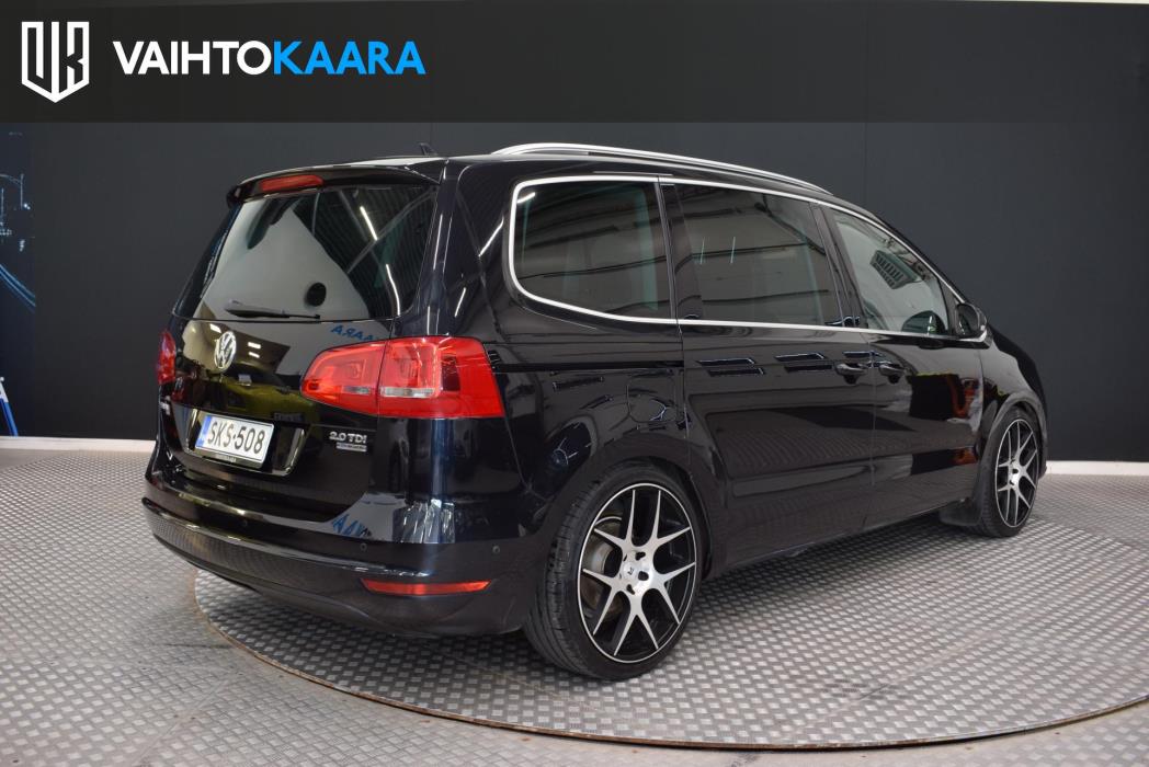 VOLKSWAGEN Sharan 2012