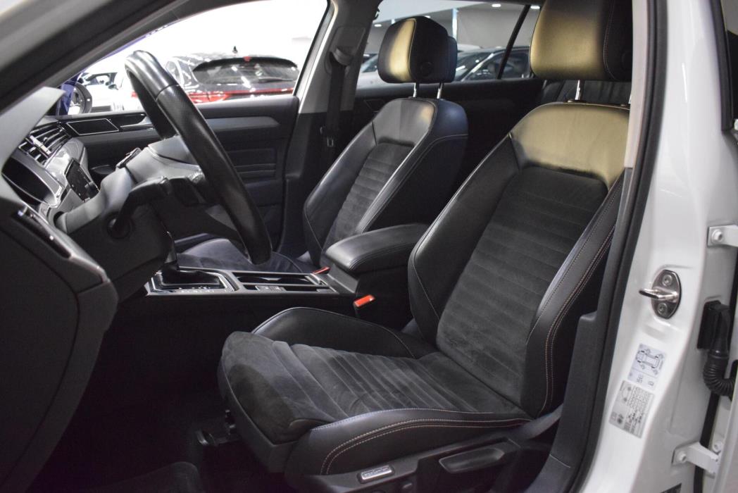 VOLKSWAGEN Passat 2021