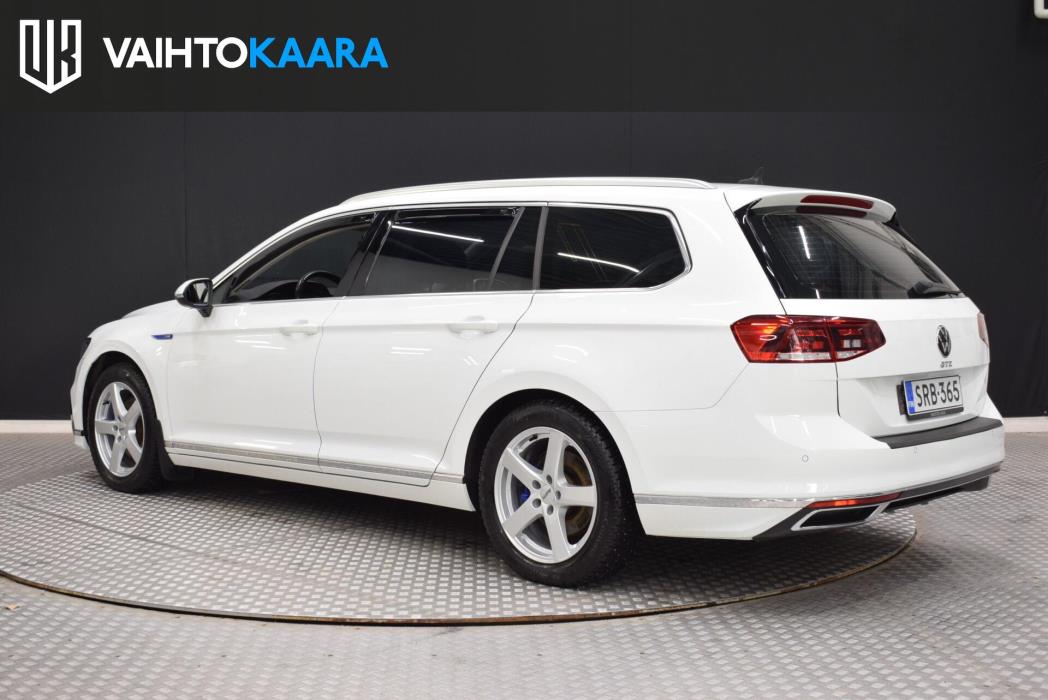 VOLKSWAGEN Passat 2021