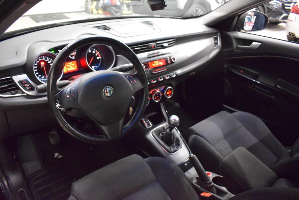 ALFA ROMEO Giulietta 2011