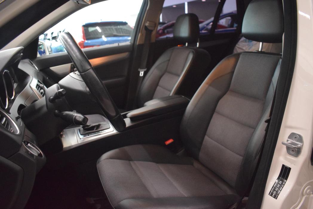 MERCEDES-BENZ C 2012