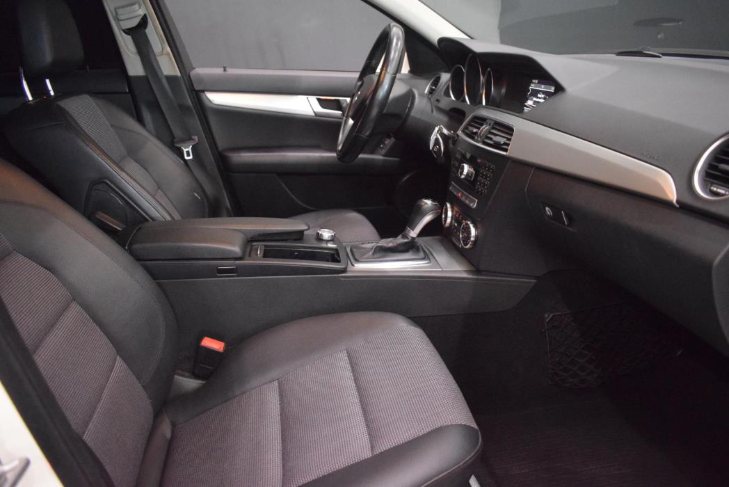 MERCEDES-BENZ C 2012
