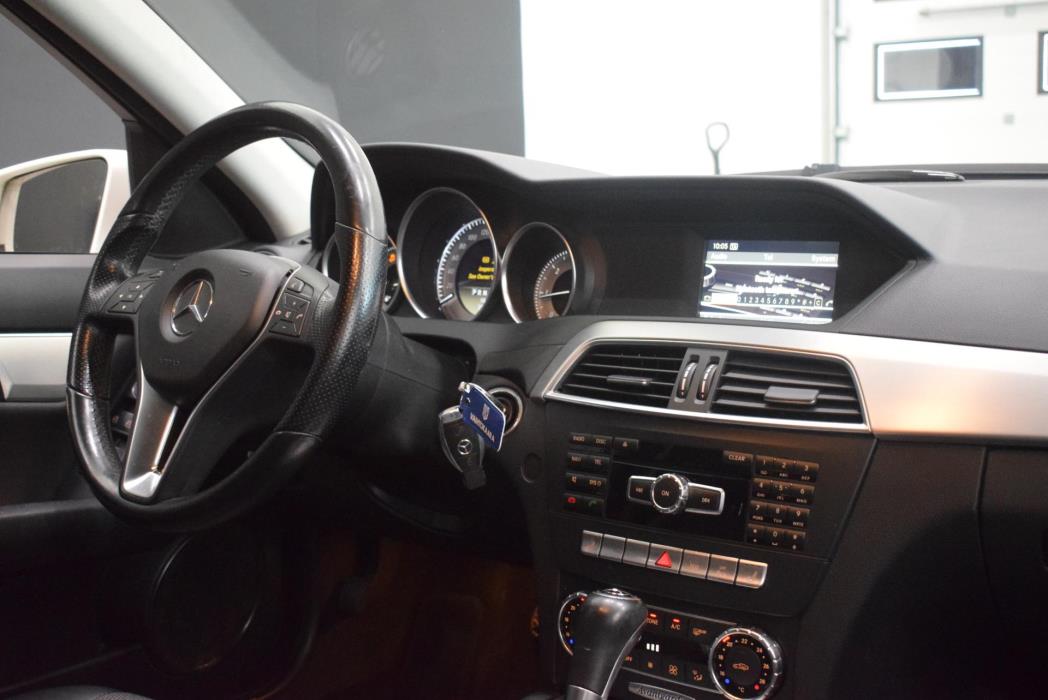 MERCEDES-BENZ C 2012