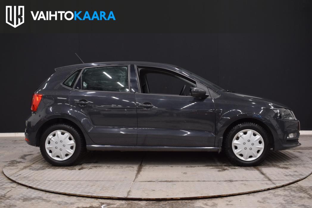 VOLKSWAGEN Polo 2016