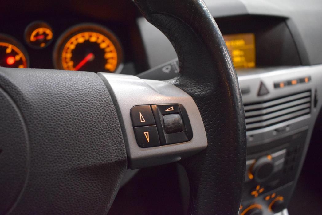 OPEL Astra 2004
