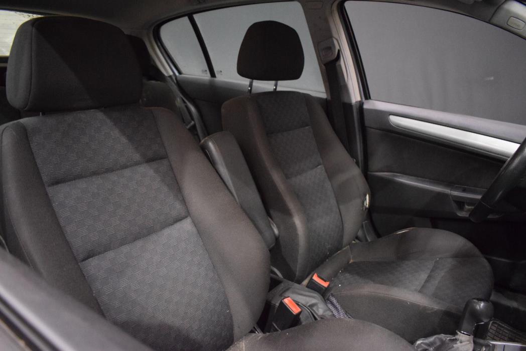 OPEL Astra 2004