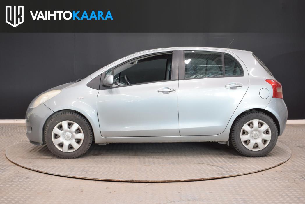 TOYOTA Yaris 2006